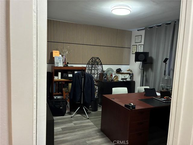 4711 Aqueduct, Los Angeles, CA 91436