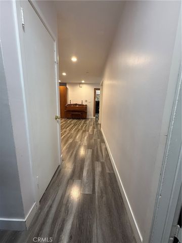 4711 Aqueduct, Los Angeles, CA 91436