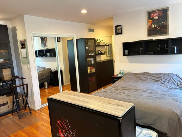 4711 Aqueduct, Los Angeles, CA 91436