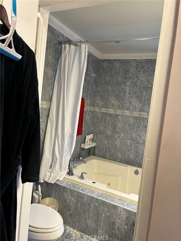 4711 Aqueduct, Los Angeles, CA 91436