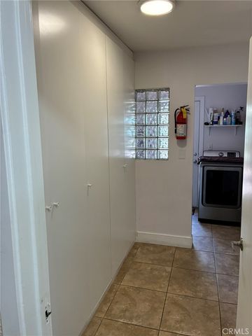 4711 Aqueduct, Los Angeles, CA 91436