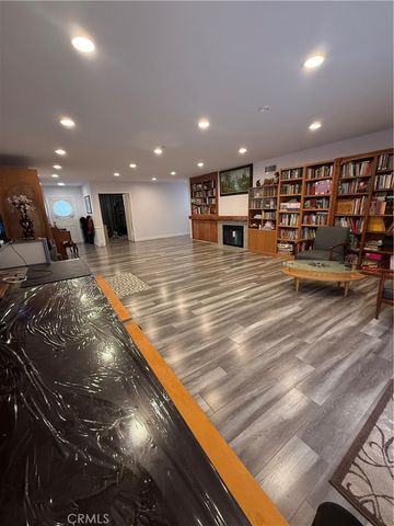 4711 Aqueduct, Los Angeles, CA 91436