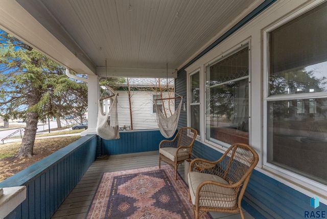 709 E 20th St Street, Sioux Falls, SD 57105