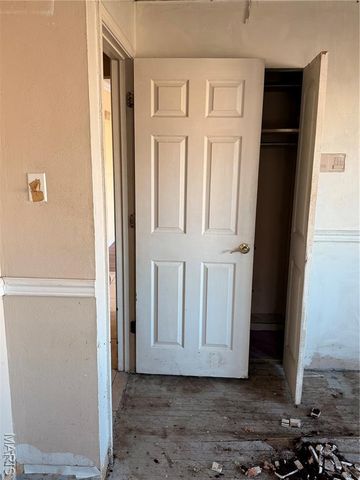 9422 Westchester Drive, St Louis, MO 63136