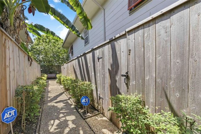 1409 Maryland Street F, Houston, TX 77006