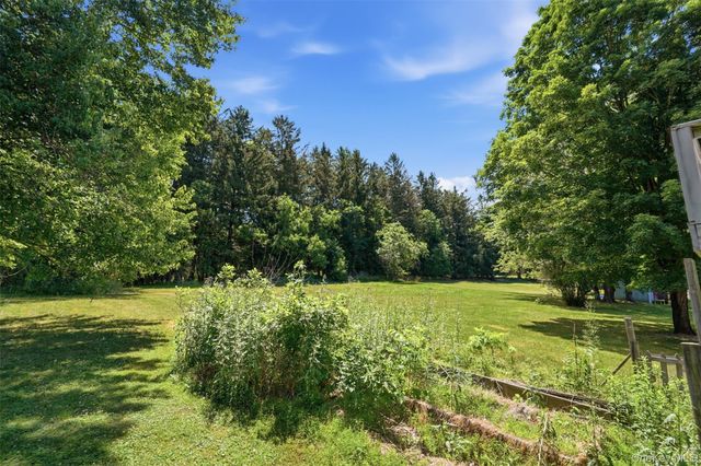 122 River Road, Wallkill, NY 12589