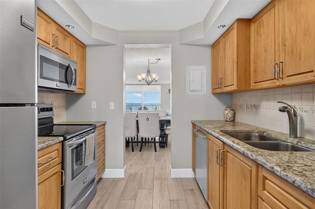 4325 GULF OF MEXICO DRIVE 402, Longboat Key, FL 34228