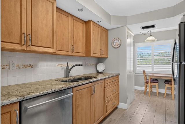 4325 GULF OF MEXICO DRIVE 402, Longboat Key, FL 34228