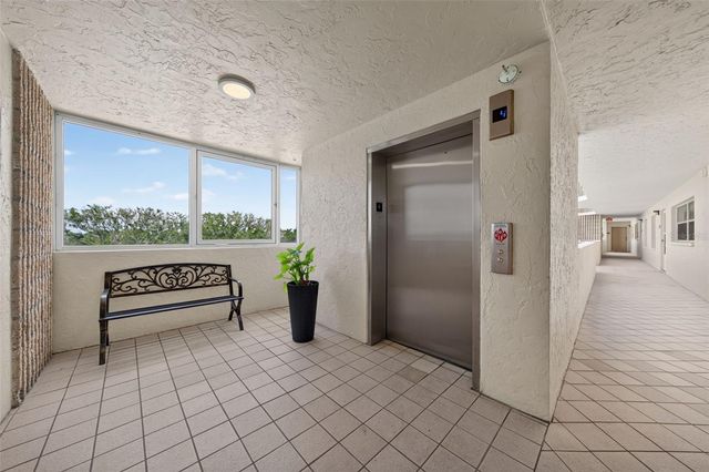 4325 GULF OF MEXICO DRIVE 402, Longboat Key, FL 34228
