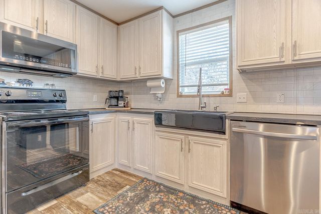 1111 SE Front St, Hoxie, AR 72433