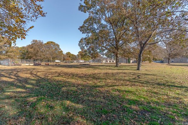 1111 SE Front St, Hoxie, AR 72433