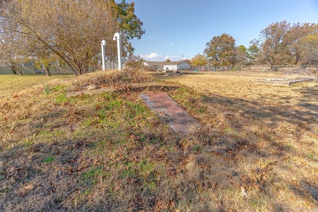 1111 SE Front St, Hoxie, AR 72433