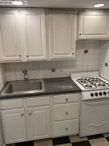 98 Strathmore Rd 3B, Boston, MA 02135