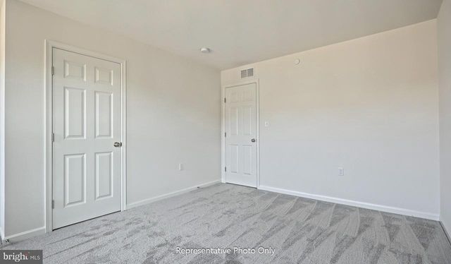 7856 OAK BROOK DR, Harrisburg, PA 17112