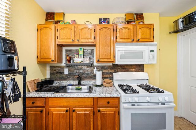 3048 ARBOR STREET, Philadelphia, PA 19134