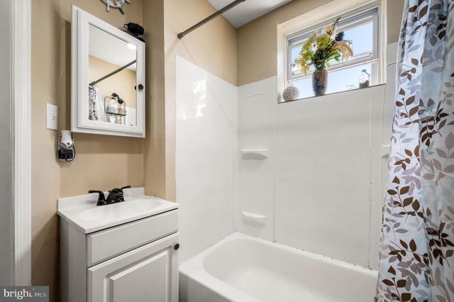 3048 ARBOR STREET, Philadelphia, PA 19134
