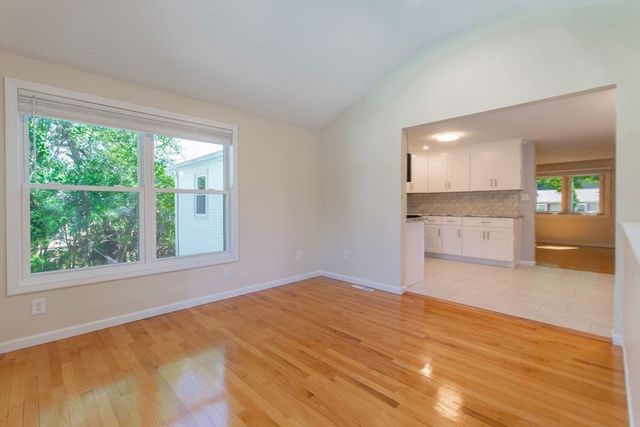 123 Mallard Circle, Agawam, MA 01001