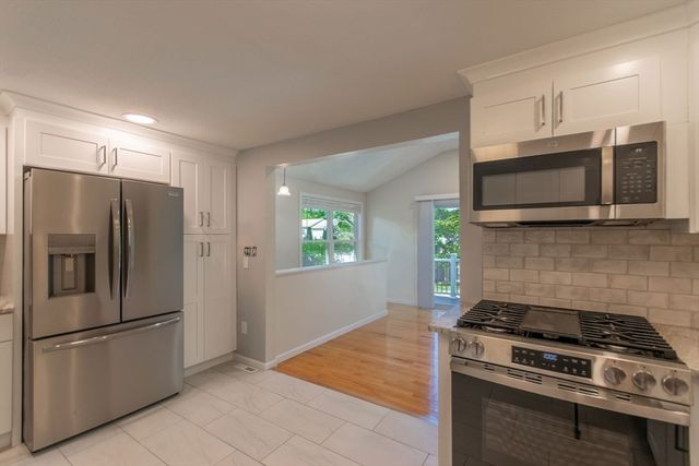 123 Mallard Circle, Agawam, MA 01001