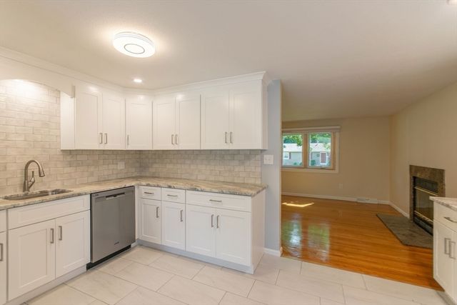 123 Mallard Circle, Agawam, MA 01001