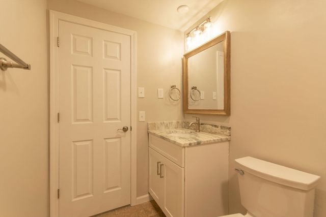 123 Mallard Circle, Agawam, MA 01001