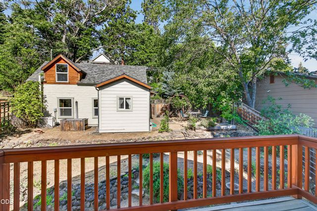 307 Hillcrest Street, Ashland, OR 97520