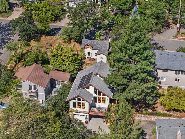 307 Hillcrest Street, Ashland, OR 97520