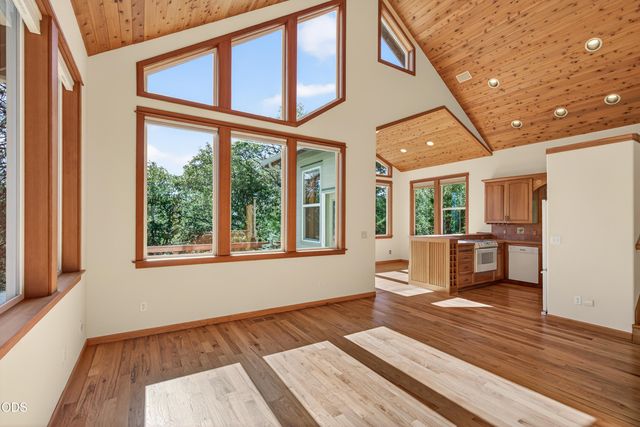 307 Hillcrest Street, Ashland, OR 97520