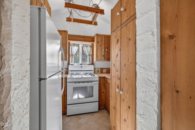 307 Hillcrest Street, Ashland, OR 97520