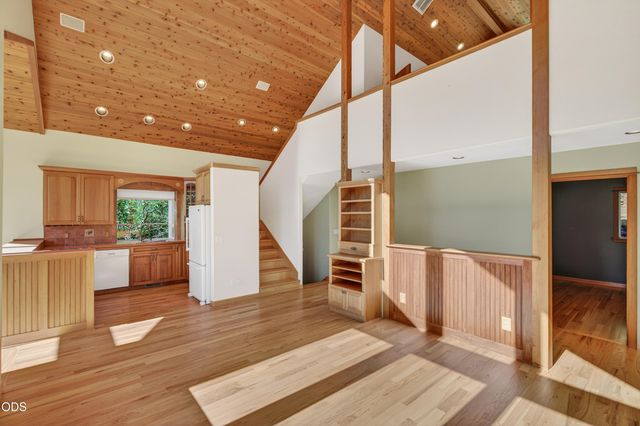 307 Hillcrest Street, Ashland, OR 97520