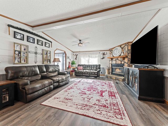 1122 Buckville Road, Jessieville, AR 71949