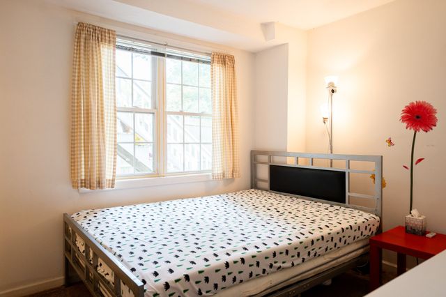 18 Victoria Gdn A, Framingham, MA 01701