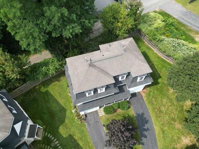 18 Victoria Gdn A, Framingham, MA 01701