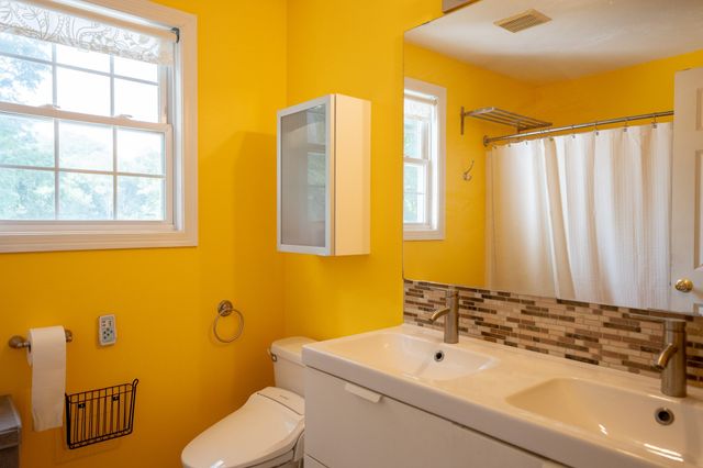 18 Victoria Gdn A, Framingham, MA 01701