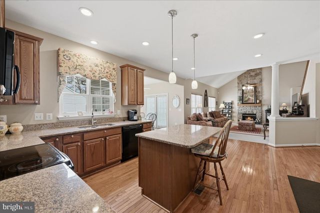 18714 DRUMMOND PL, Leesburg, VA 20176