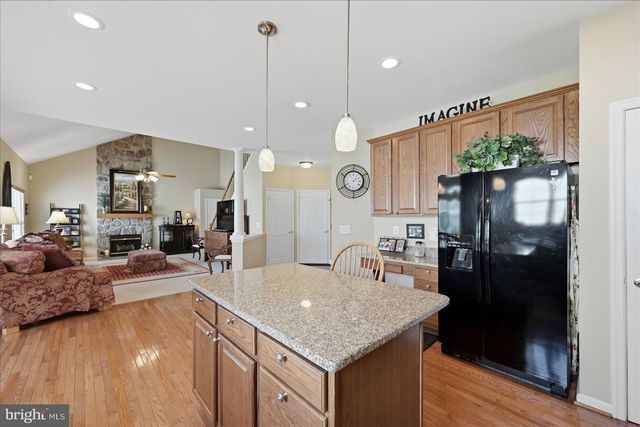 18714 DRUMMOND PL, Leesburg, VA 20176