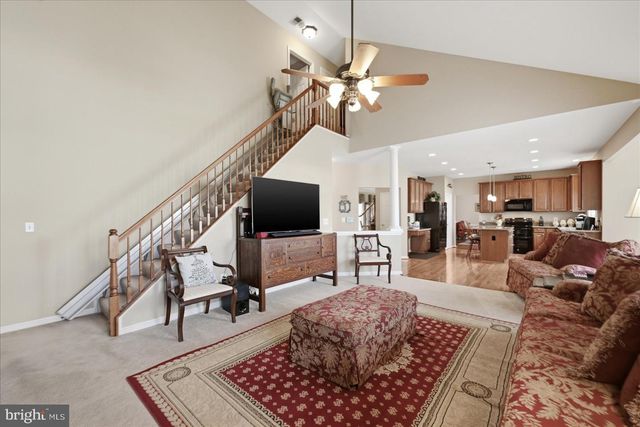 18714 DRUMMOND PL, Leesburg, VA 20176