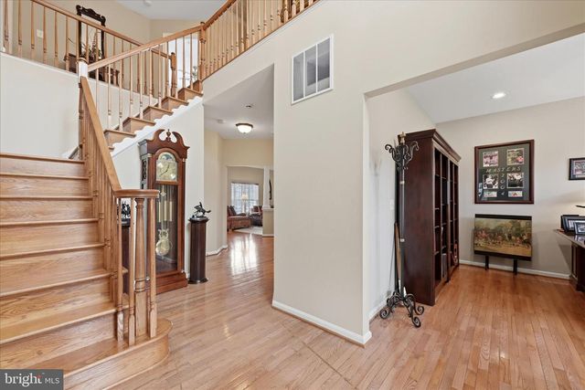 18714 DRUMMOND PL, Leesburg, VA 20176