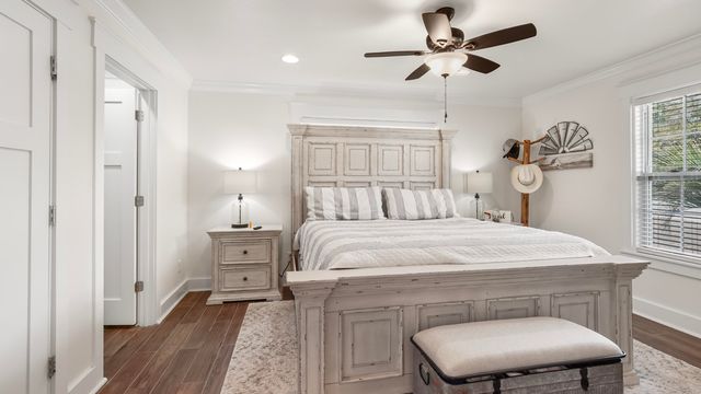 521 W Juniper Avenue, Defuniak Springs, FL 32433