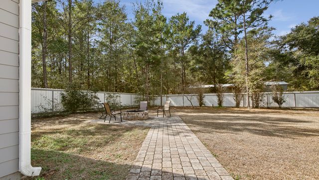 521 W Juniper Avenue, Defuniak Springs, FL 32433