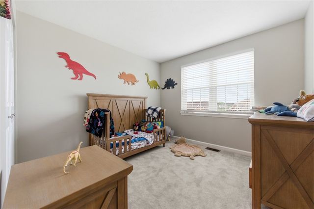 229 Hillvue Dr, Seven Fields Boro, PA 16046