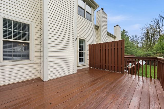 229 Hillvue Dr, Seven Fields Boro, PA 16046