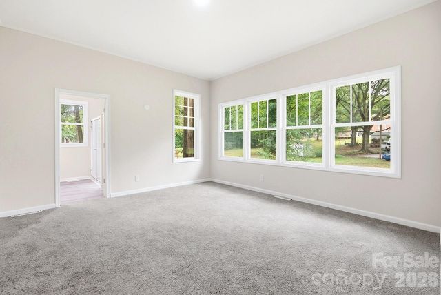 606 Townsend Avenue, Gastonia, NC 28052