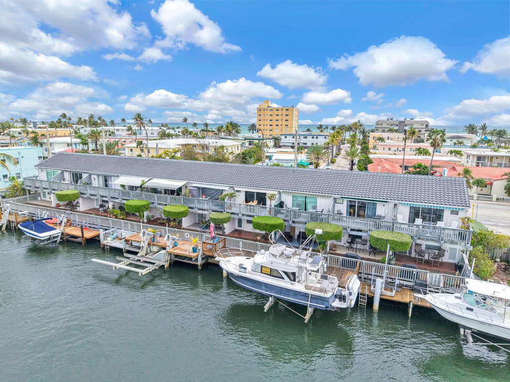 1800 N Ocean Drive 204, Hollywood, FL 33019