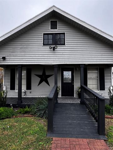 603 Fm 2436, La Grange, TX 78945