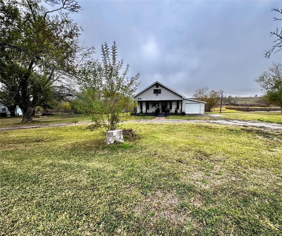 603 Fm 2436, La Grange, TX 78945