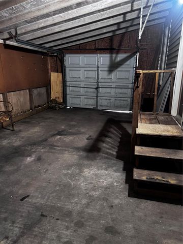 603 Fm 2436, La Grange, TX 78945