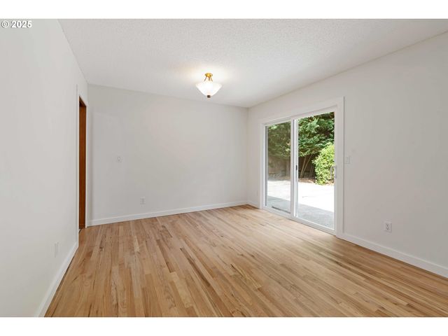 414 Sw FRENWOOD Way, Beaverton, OR 97005