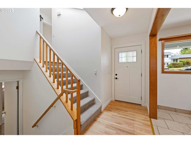 414 Sw FRENWOOD Way, Beaverton, OR 97005