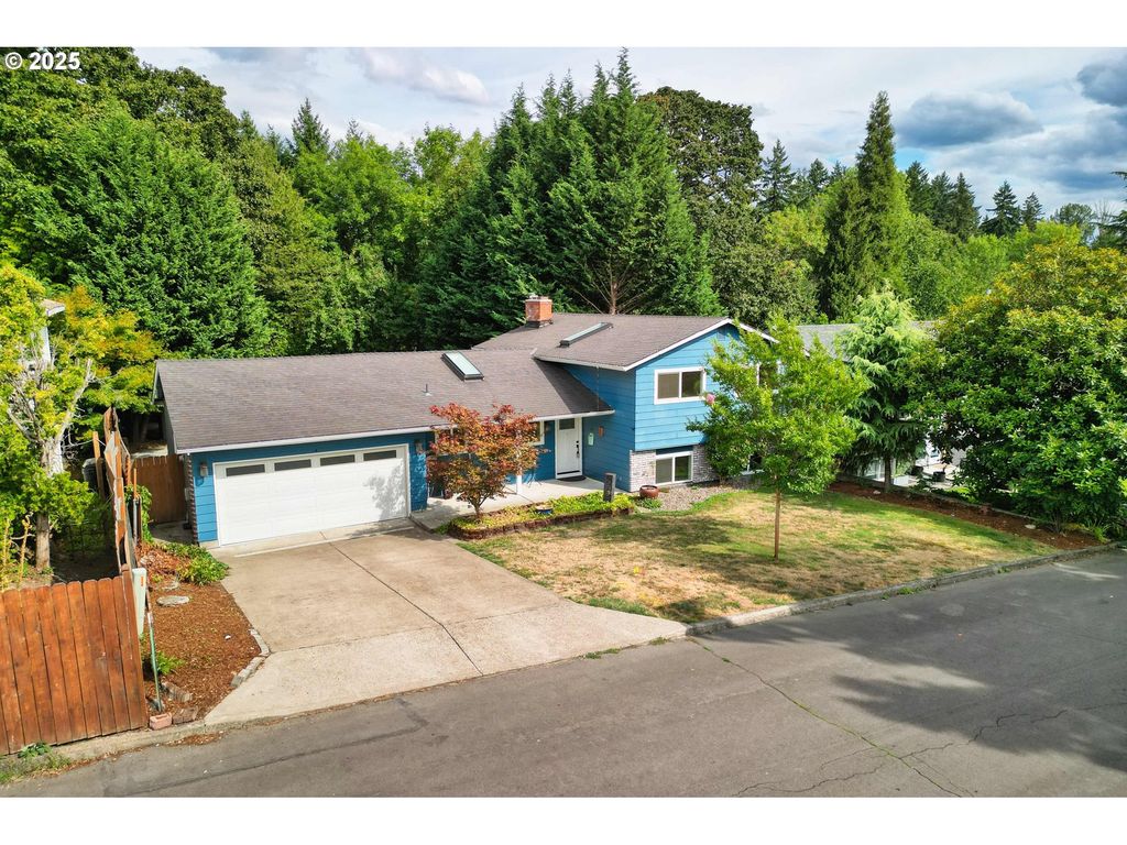 414 Sw FRENWOOD Way, Beaverton, OR 97005