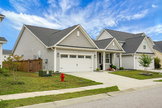 122 Long Trail Way, Moncks Corner, SC 29461